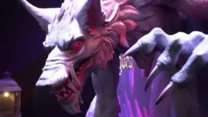 Close up Mandragora Werwolf Skulptur