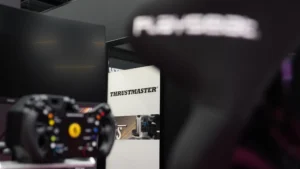 Thrustmaster mit Simulator