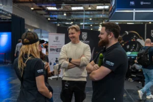 Das Team rund um die South West Vision auf der SimRacing Expo
